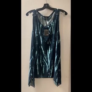 📦 Full Figure Sleeveless Sharkbite Tunic